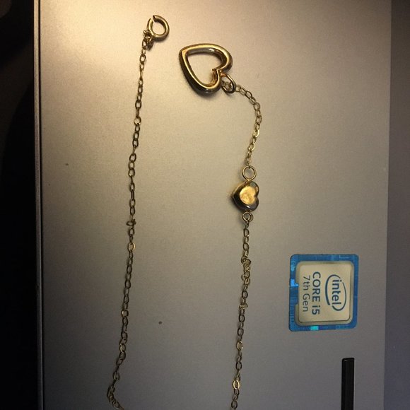 10KT GOLD ANKLET WITH TWO HEART CHARMS!
